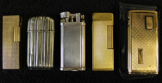 Quantity of lighters, Dunhill etc